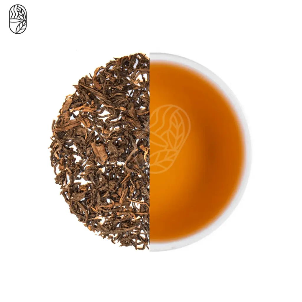 Oolong Tea — dry leaves and brewed liquor